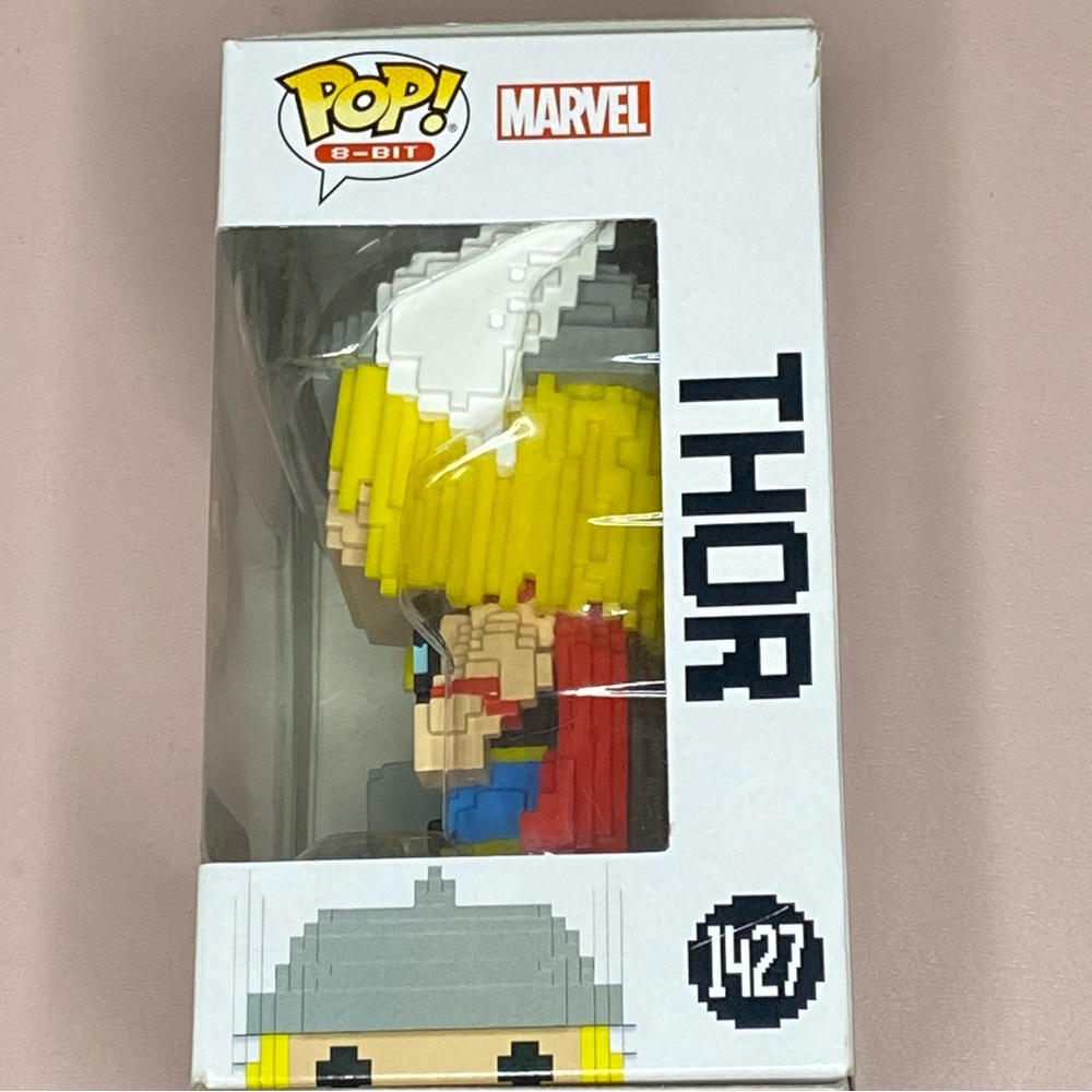 Funko Pop! VAULTED 8-Bit Thor Figure #1427 - Picture 5 of 10